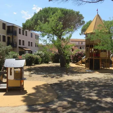 Beautiful Cocoon With Shared Pool In Appartement Le Barcarès